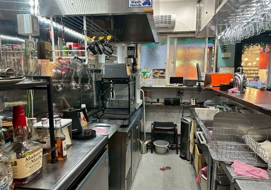 代官山駅徒歩4分 1階路面店 カフェ・喫茶店限定居抜き サムネイル2