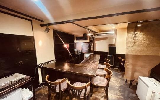 大山駅徒歩4分 大山東町ビル ダイニングバー居抜き物件 サムネイル2